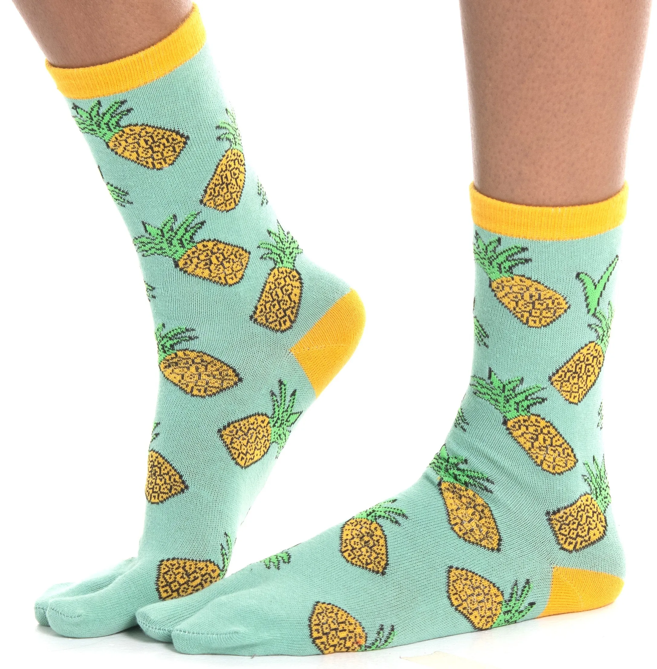 1 Pair - V-Toe Flip-Flop Tabi Socks - Pineapple Style