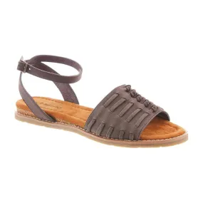 Amelia Sandals by Bearpaw