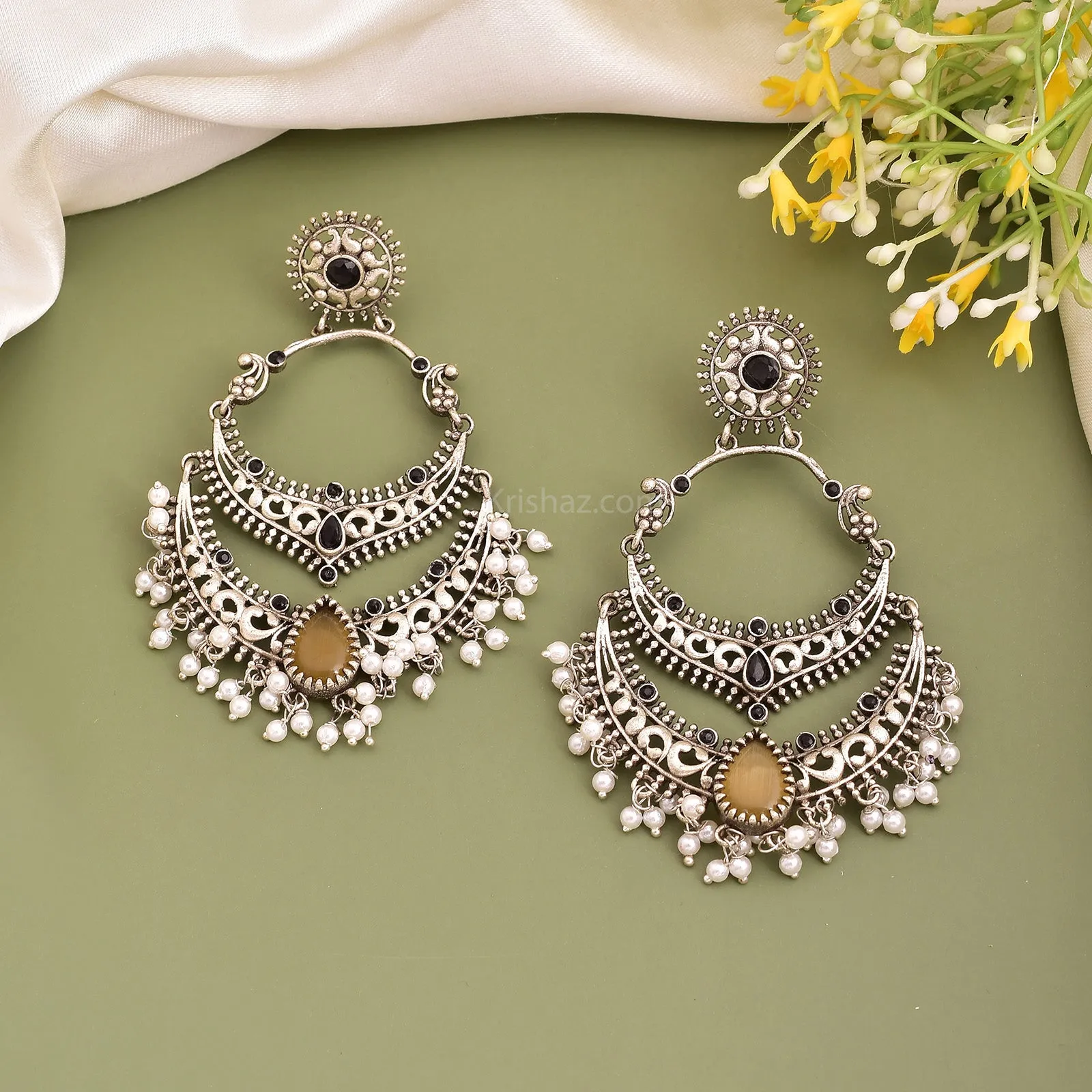 Mugdha Chandbali Earrings